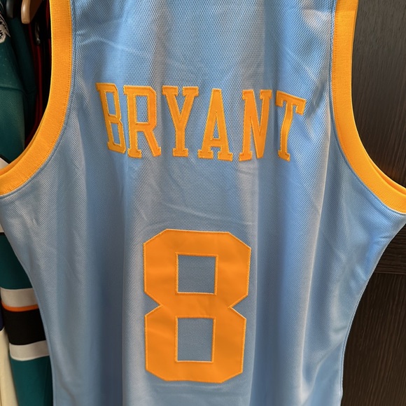 Los Angeles Lakers Kobe Bryant Mitchell & Ness Light Blue Authentic Jersey - Picture 6 of 7
